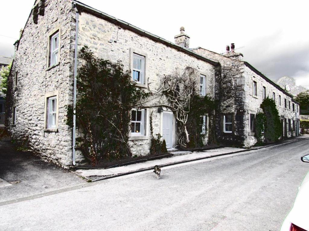 5 Star Cottage On The Green With Log Burner - Dog Friendly Austwick Kültér fotó