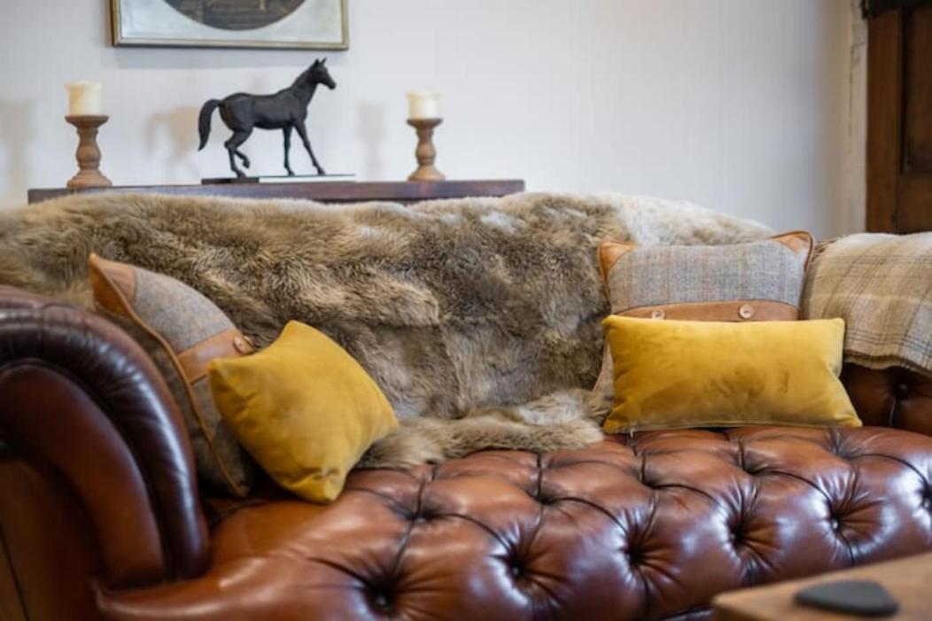 5 Star Cottage On The Green With Log Burner - Dog Friendly Austwick Kültér fotó