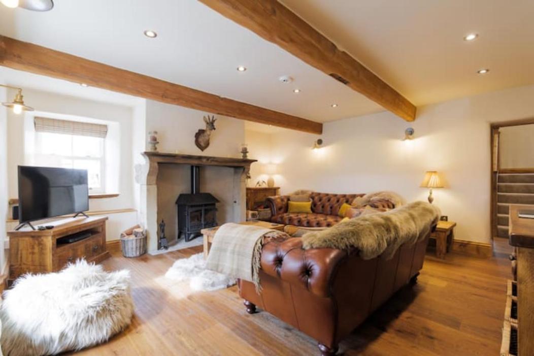 5 Star Cottage On The Green With Log Burner - Dog Friendly Austwick Kültér fotó