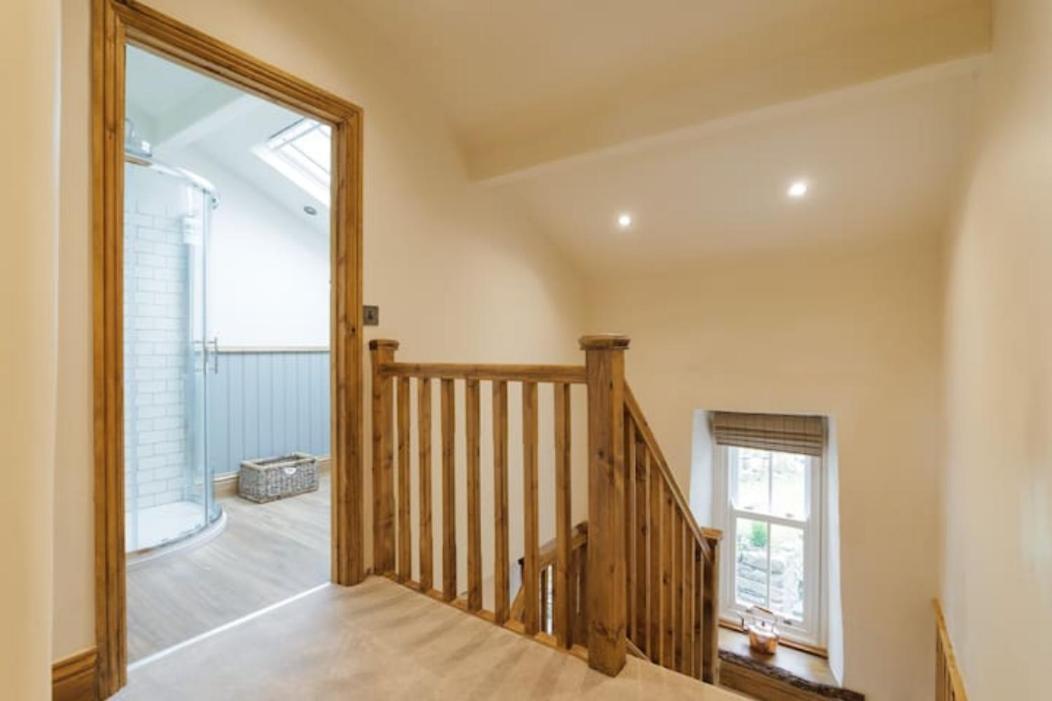 5 Star Cottage On The Green With Log Burner - Dog Friendly Austwick Kültér fotó