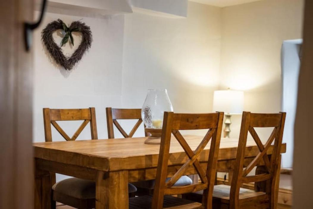 5 Star Cottage On The Green With Log Burner - Dog Friendly Austwick Kültér fotó