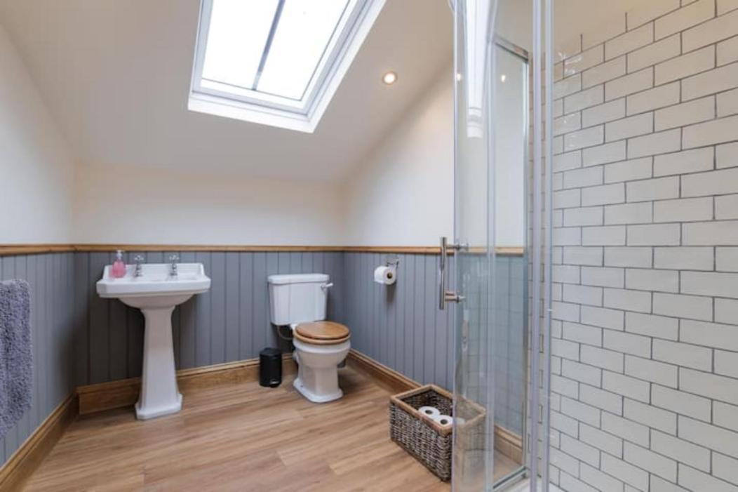 5 Star Cottage On The Green With Log Burner - Dog Friendly Austwick Kültér fotó