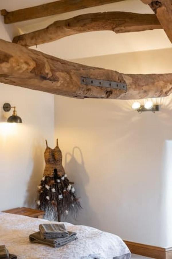 5 Star Cottage On The Green With Log Burner - Dog Friendly Austwick Kültér fotó